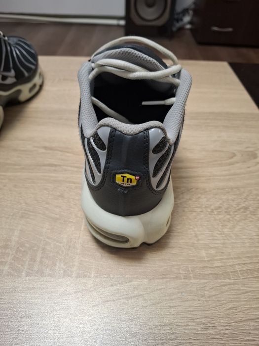 Продавам Nike Air Max Plus
