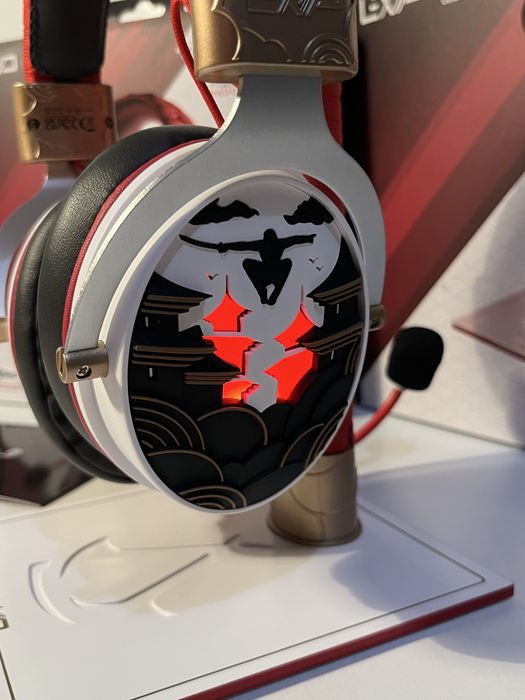 Гейминг слушалки Lexip - Assassin's Creed Shadows, безжични със стойка