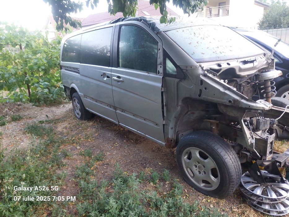 Vînd Mercedes Vito w639 pe piese