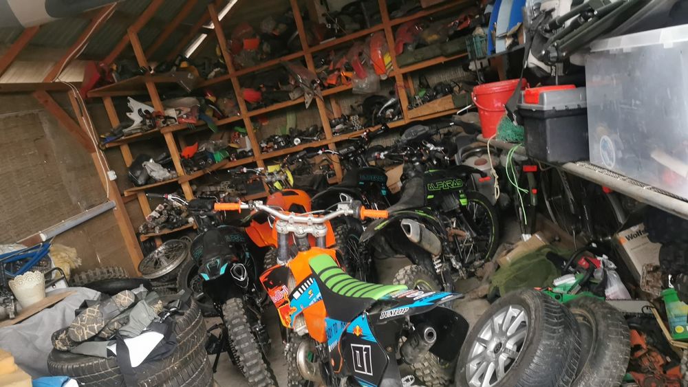 Piese motocross uzate, multe tipuri piese motor și plastice