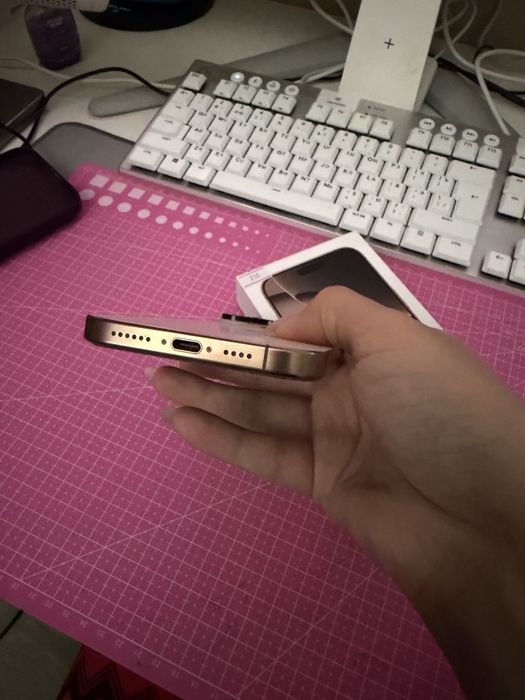 Iphone 16 Pro max Desert Titanium