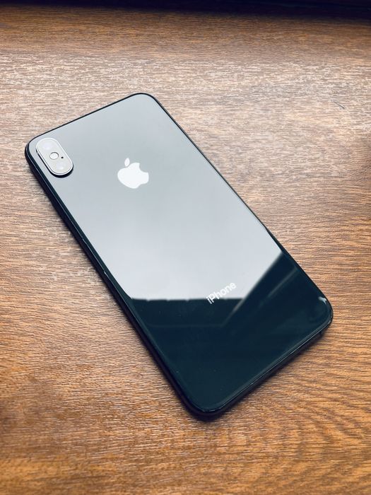 iPhone Xs Max 256GB Dual sim sotladi