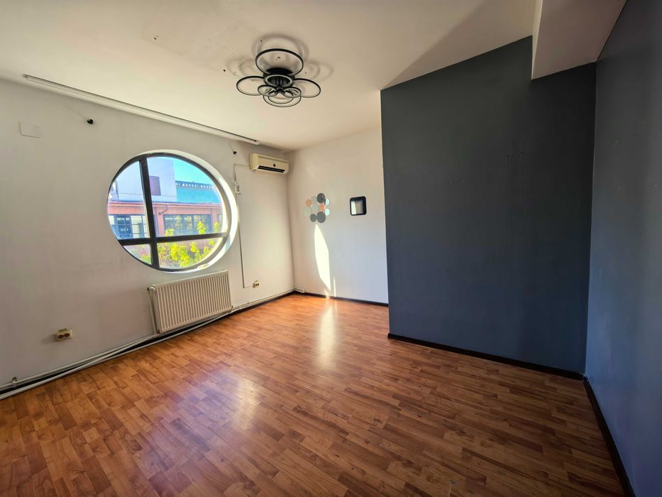 Spatiu de inchiriat central masaj cosmetica coafor