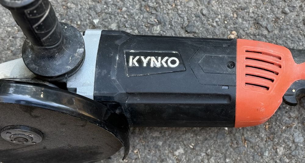 Ъглошлайф KYNKO KD71, 2600 W
