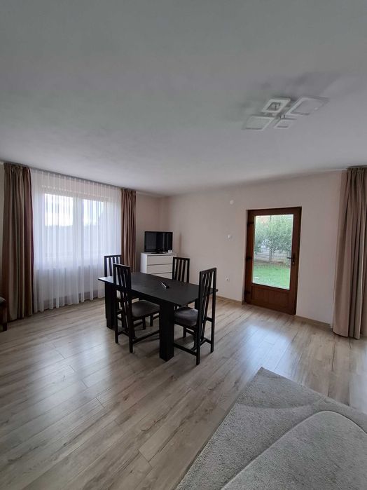 Inchiriez duplex