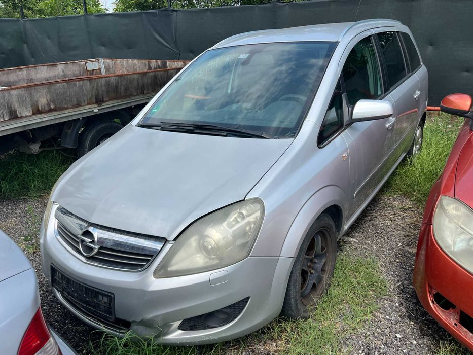Dezmembrez Opel Zafira B Facelift 1,7 CDTI facelift gri argintiu 2008