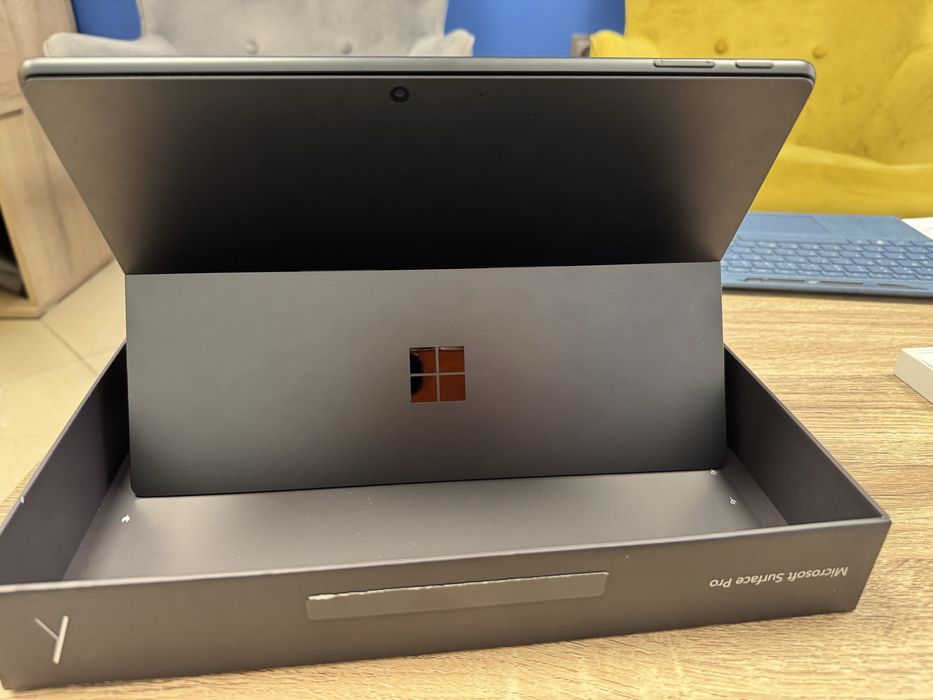 Microsoft surface pro 11 snapdragon arm