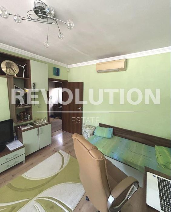 Дава се под наем Четиристаен апартамент в Варна, Лятно кино Тракия - 105 кв.м за 548.25 € - Снимка #3