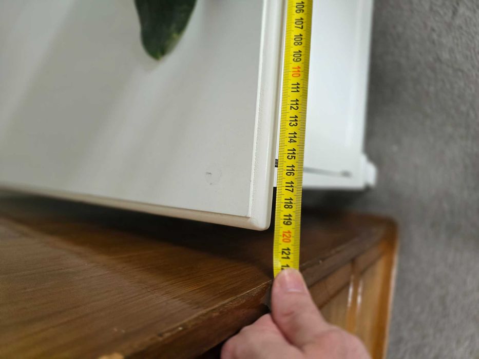 Стъклена маса(бюро) и други