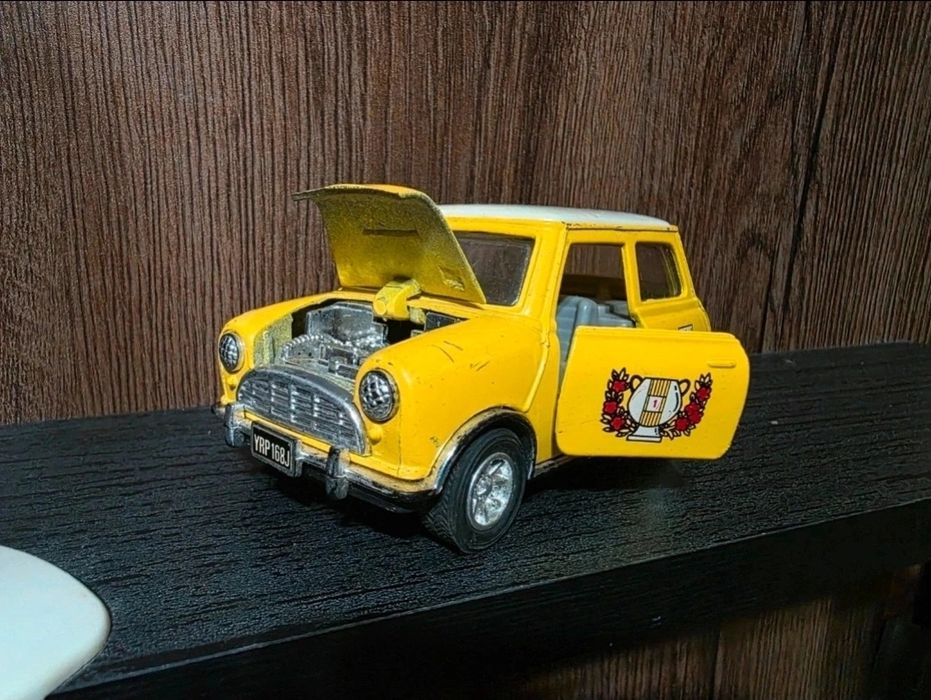 Mini Cooper Clasic Galben Jucărie Metal Die-Cast - Uși Capotă Mobile