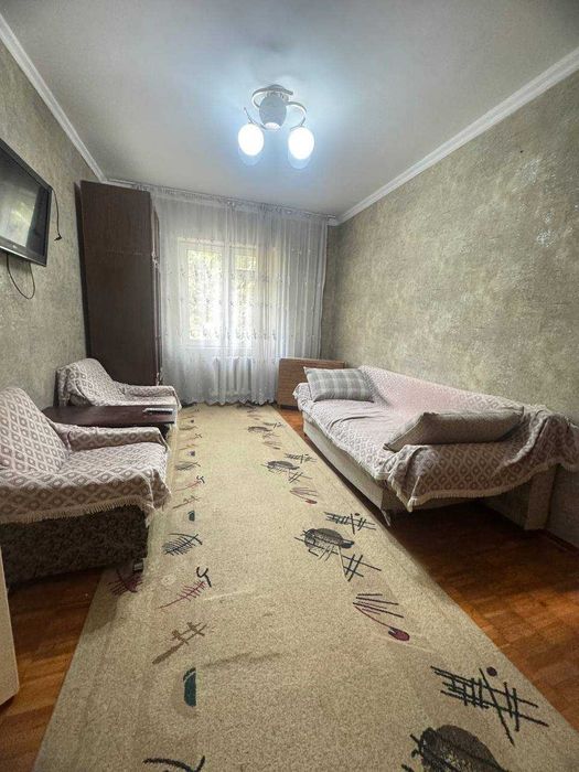 Продается 1-комнатная квартира, массив Ахмад Югнаки,