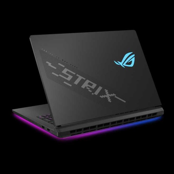 Asus ROG Strix SCAR 18 | Intel Core Ultra 9-275HX | 24GB RTX 5090
