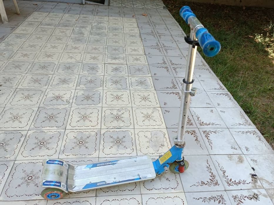 Самокат детский б/у