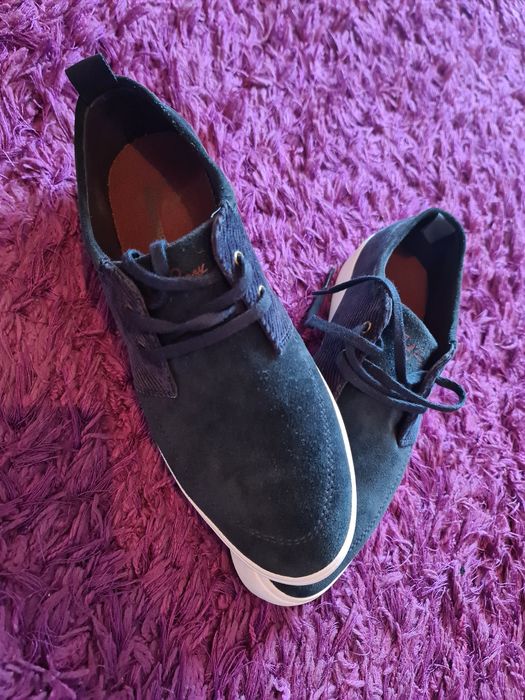 Vând tenisi Fred Perry de barbati