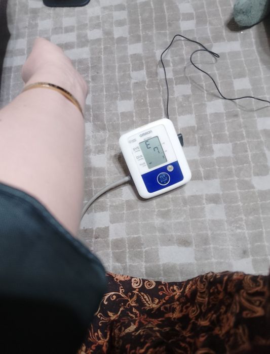 Тонометр Амрон б/у