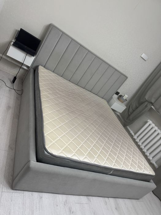 Продам кровать 200*180