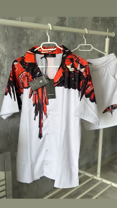 Compleu Marcelo Burlon S camasa pantalon scurt