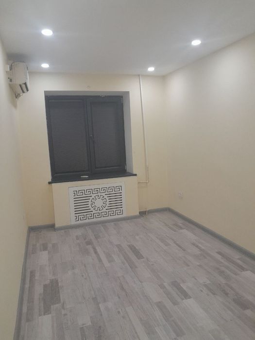 Сдаётся Чиланзар 5под Офис 3комн 1 этаж.