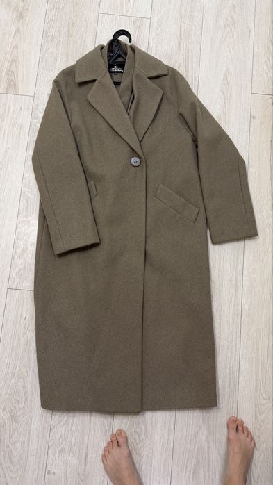 Продаю пальто теплое