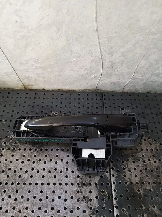 Maner usa stanga spate mercedes c class w204 a2047602134