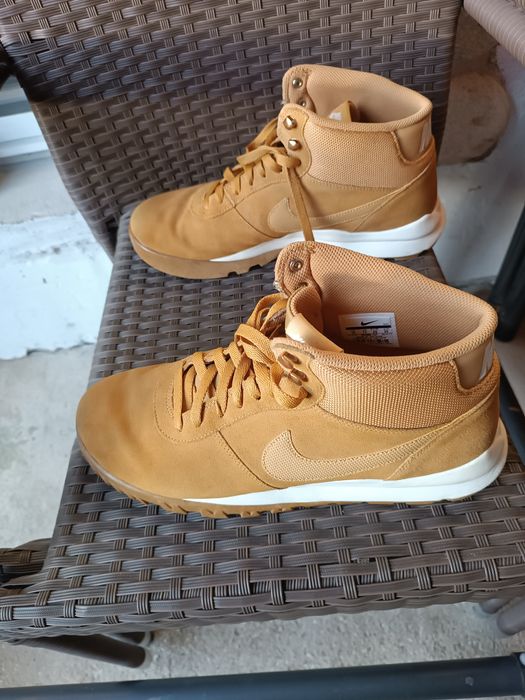 Продавам обувки Nike