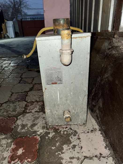 Напольный газовый котел печ