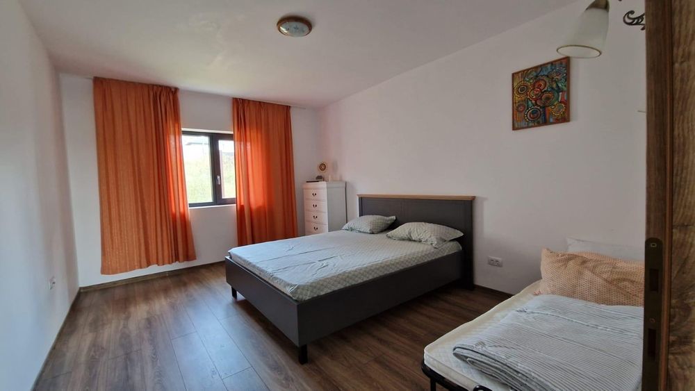 Casa individuala Miroslava langa LeGaga