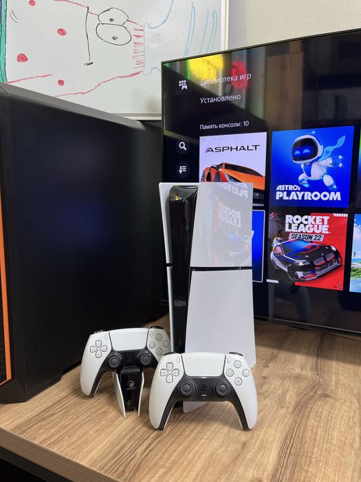 PlayStation 5 Slim Digital, с 2 геймпадами +9 игр в подарок