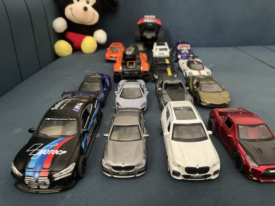 Продам игрушечные машинки