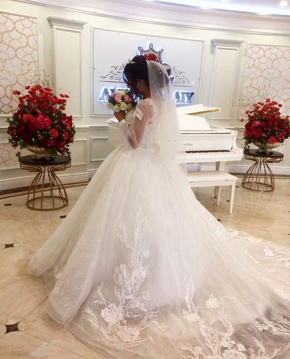 Свадебные платья