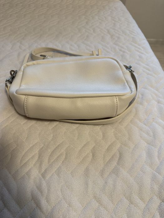 Дамска чанта естествена кожа с дълга дръжка