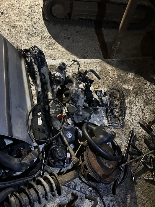 Dezmembrez caddy maxi 7 locuri Bmm Bmp