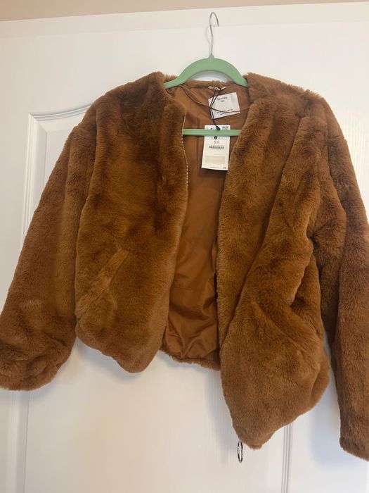 Плюшено яке Bershka