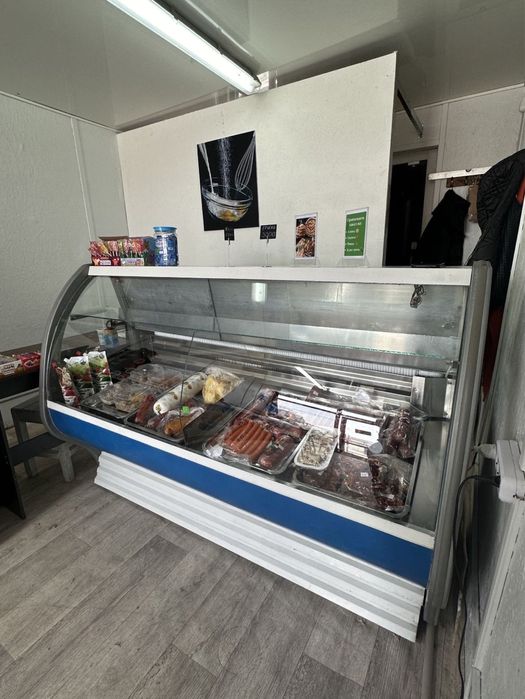 Витринный холодильник