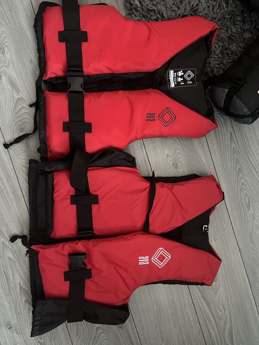 Vand 2 veste AVA flotatie M si S