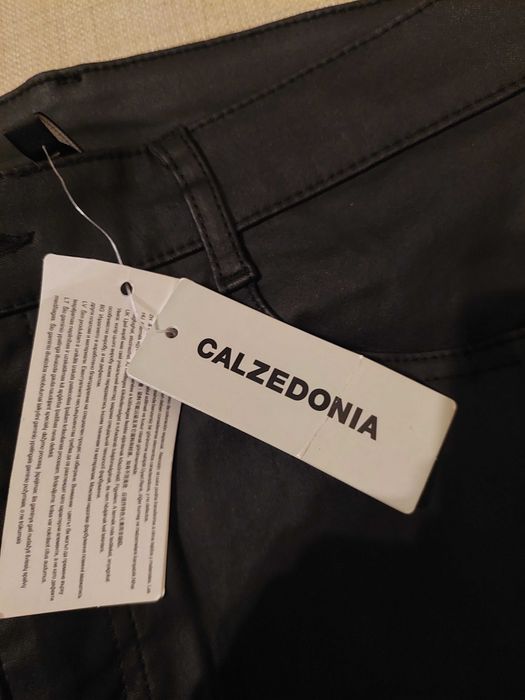 Дамски кожен панталон Calzedonia  НОВ