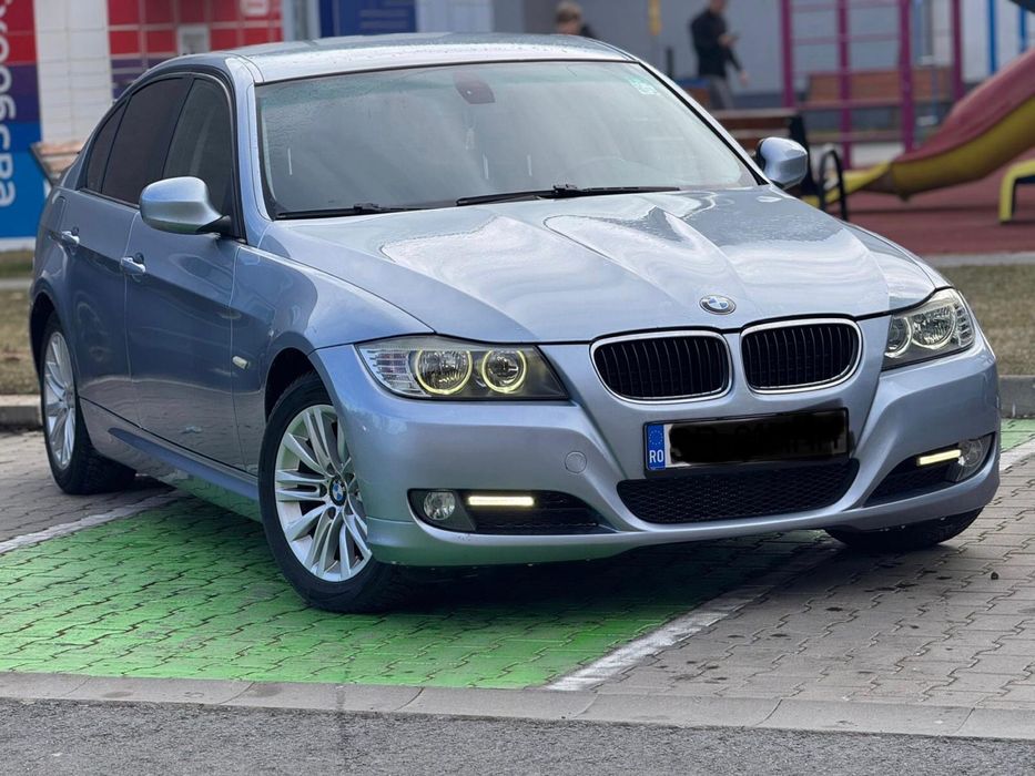 BMW   E90 facelift e5