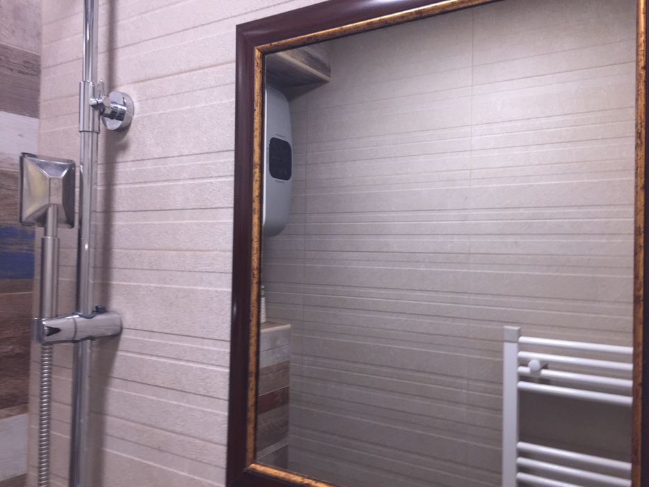 Нощувки в студио Орхидея до Червения площад и ВВМУ