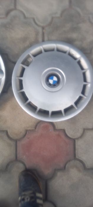 Продам калпоки на мерседес и вмв и протой