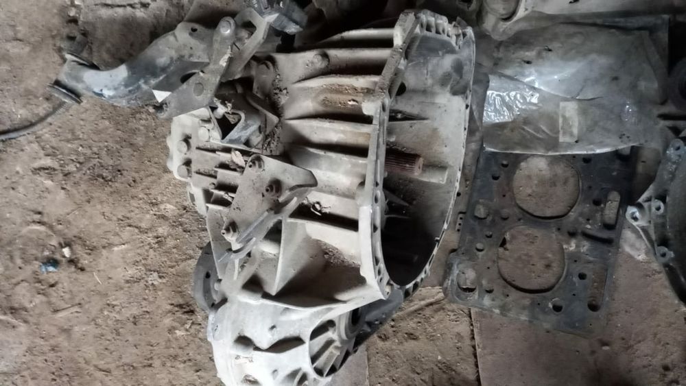 Автозапчасти разные