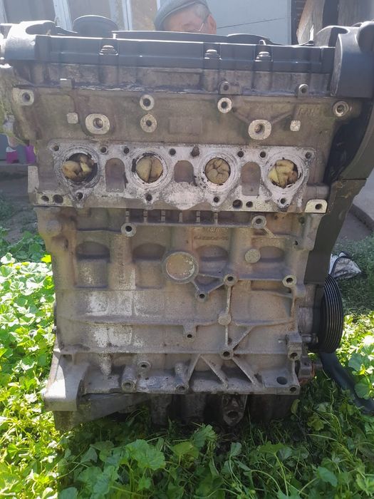 Продается двигатель на Фольцваген  Пассат В6