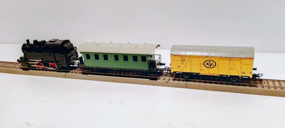 Set trenulet electric Piko scara HO