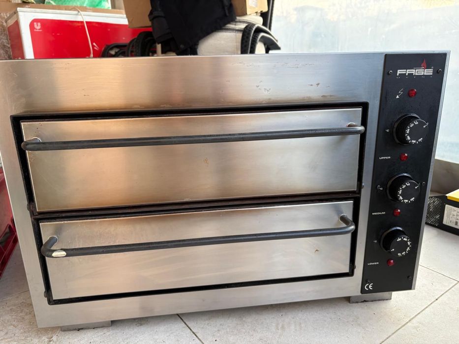 Vand cuptor profesional pentru pizza