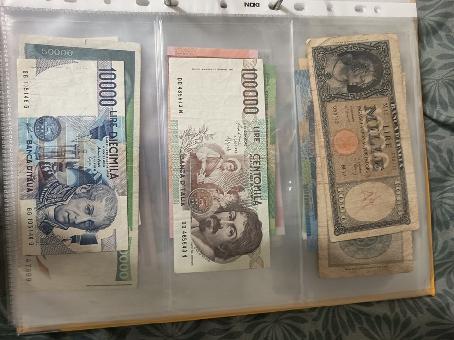 Bancnote vechi și noi