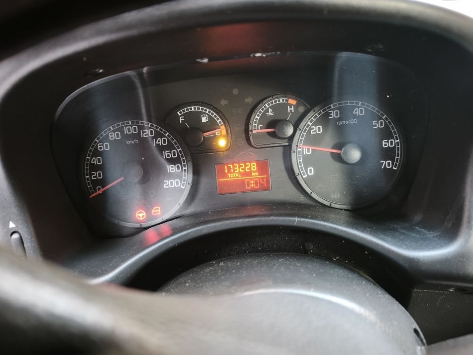 Vând fiat punto 1.2