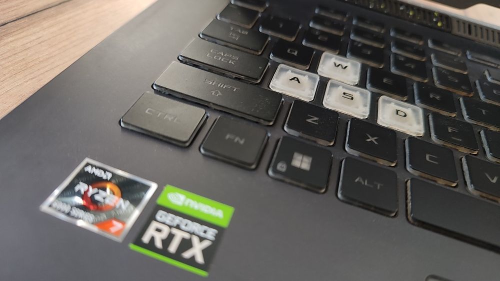 Laptop ROG 6800h, 16g ddr5, rtx 3050, 144hz, cooler bonus