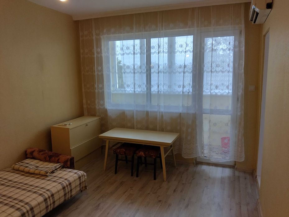 Дава под наем гарсонера