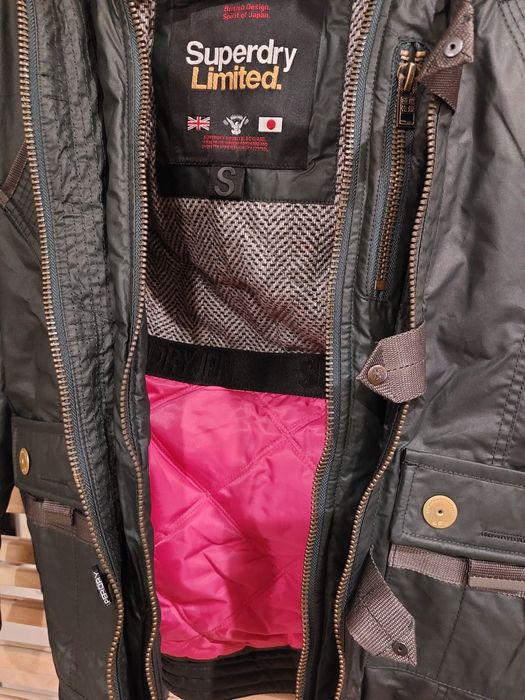 Geaca SuperDry nouă S