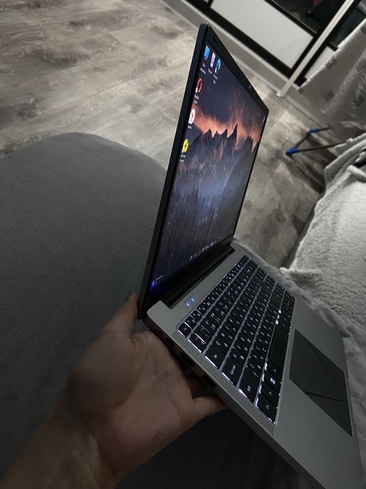 Продам ноутбук, новый