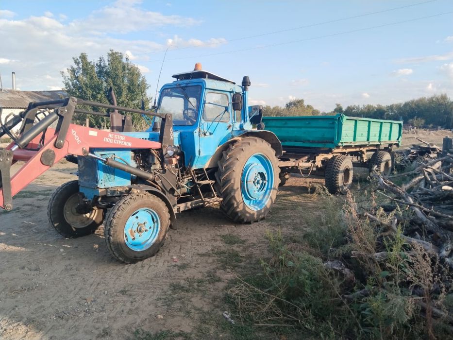 Трактор с прицепом
